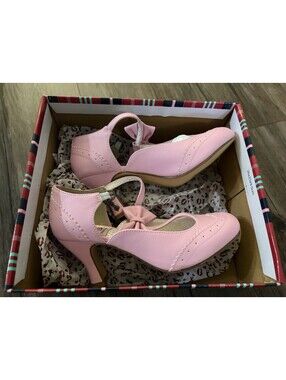 Pin-Up Couture Flapper Pink T-Strap Kitten Heels Retro Sz 6